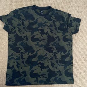OVERSIZED MESH CAMO TEE